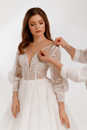 Fast strap adjustments showing quick strap modifications for urgent wedding preparations